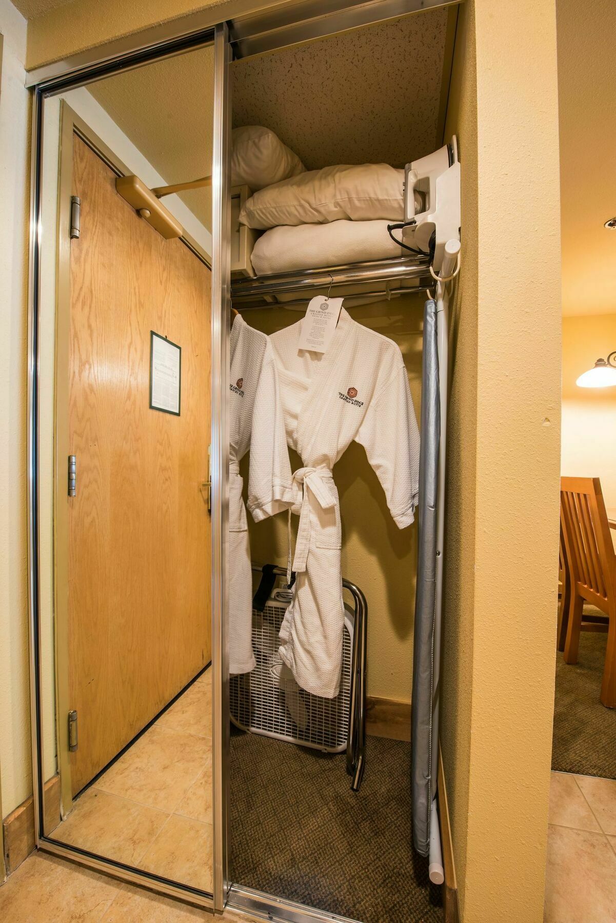 The Grand Lodge Hotel And Suites Mount Crested Butte Eksteriør bilde
